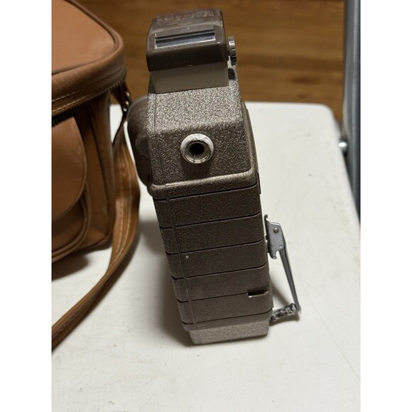 Vintage Bell & Howell 333 8mm Movie Film Camera Cool Graphics Retro Style - Picture 7 of 8